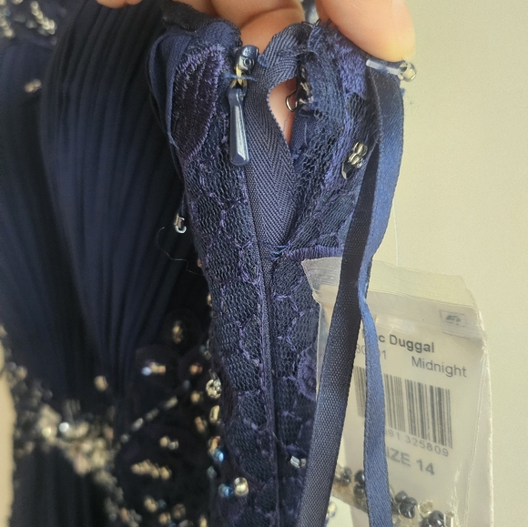 Mac Duggal Navy Blue Prom Dress - Picture 7 of 13